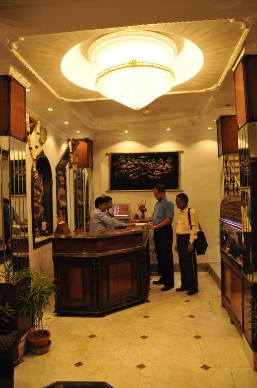 Hotel Heera Καλκούτα Εξωτερικό φωτογραφία