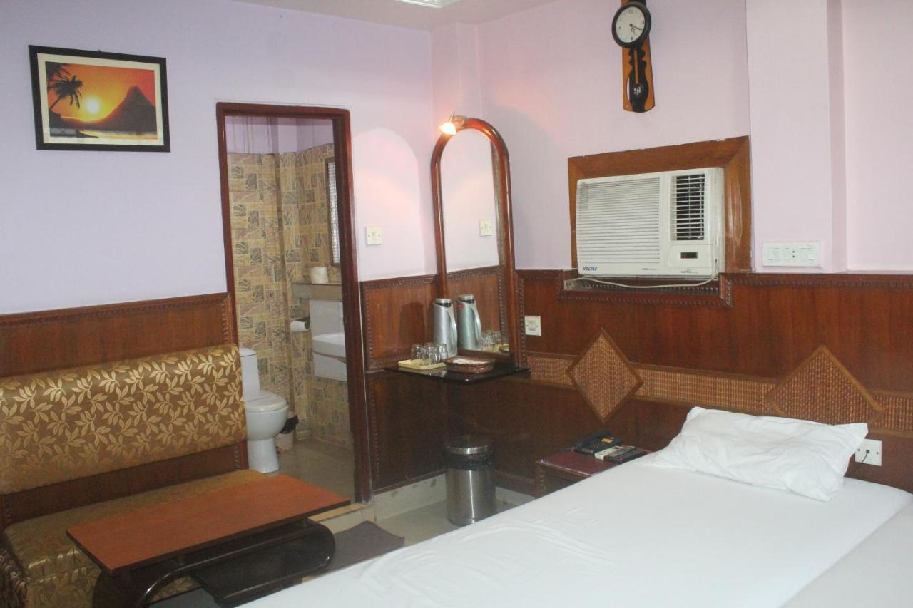 Hotel Heera Καλκούτα Εξωτερικό φωτογραφία